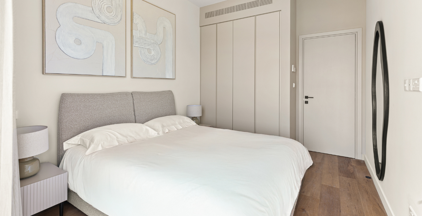 Robin Apartments West